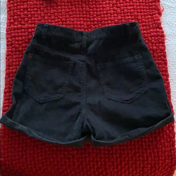 Black jean shorts - Picture 2 of 3